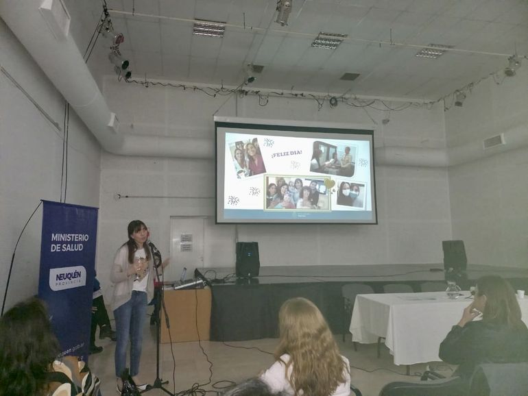 Primera Jornada Provincial de Fortalecimiento de Competencias Obstétricas en Centenario. El parto respetado es un eje central del nuevo paradigma.