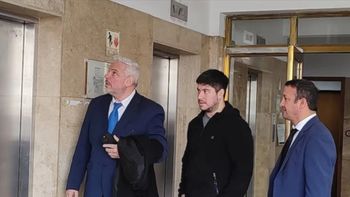 Leandro (centro), hijo menor de Lázaro Báez, tiene una pena firme de 3 años de prisión en suspenso, que podría complicarlo en caso de una nueva condena. Leandro (centro), hijo menor de Lázaro Báez, tiene una pena firme de 3 años de prisión en suspenso, que podría complicarlo en caso de una nueva condena.