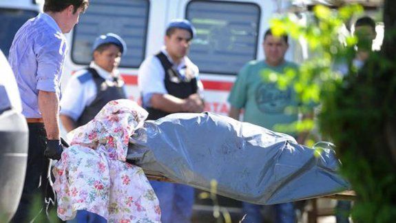 Ramírez le contó a una amiga que había enterrado a sus padres en el jardín.