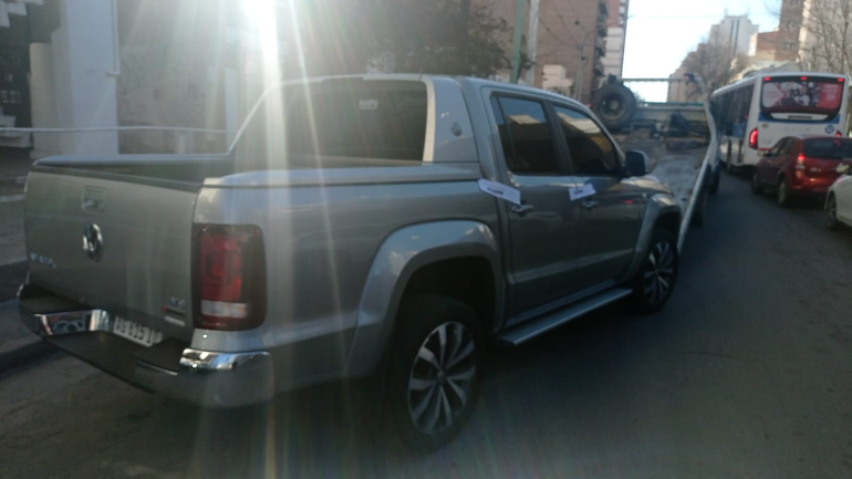 La camioneta fue abandonada en calle Belgrano al 249, entre La Rioja y Brown. La camioneta fue abandonada en calle Belgrano al 249, entre La Rioja y Brown.