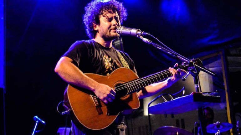 Impronta. Raly es reconocido por abrirse camino a partir de la autogestión y por su compromiso social. &nbsp;