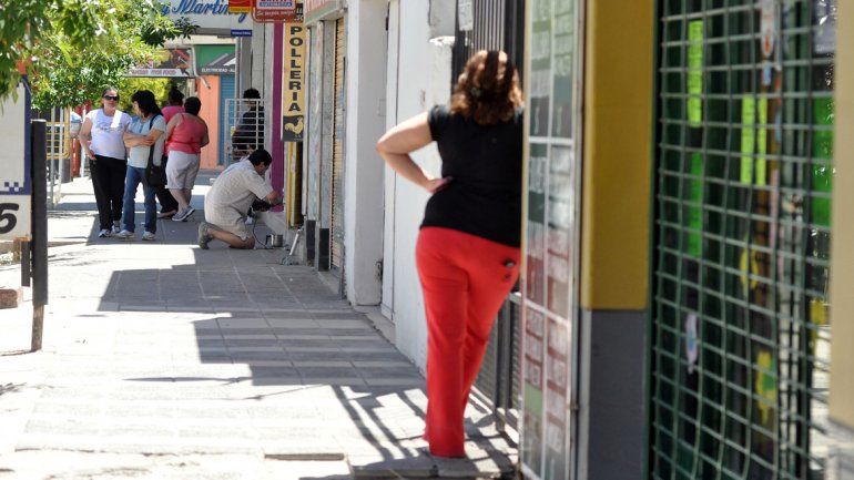 Mañana no abrirán los supermercados ni los comercios