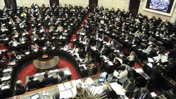 legisladores se subieron el sueldo y cobraran $93 mil legisladores se subieron el sueldo y cobraran $93 mil