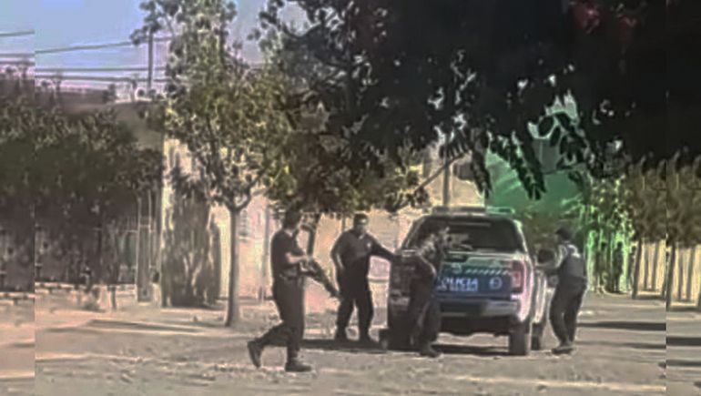 Dos bandas se enfrentaron a tiros y hubo pánico entre vecinos