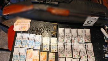 Parte de los secuestros realizados en los allanamientos en Añelo Parte de los secuestros realizados en los allanamientos en Añelo