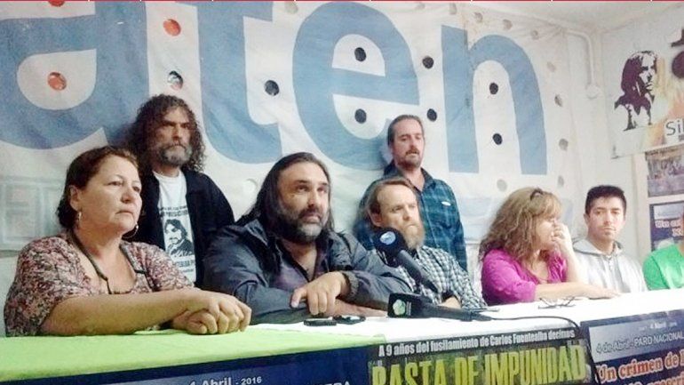 El gremio dio ayer una conferencia con la presencia de Baradel.
