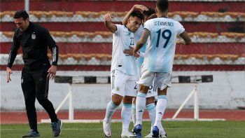 El festejo de Lautaro y Scaloni recuperando el aire atrás. El festejo de Lautaro y Scaloni recuperando el aire atrás.