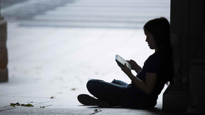 El grooming, una actividad que crece y amaneza a niños, niñas y adolescentes. El grooming, una actividad que crece y amaneza a niños, niñas y adolescentes.