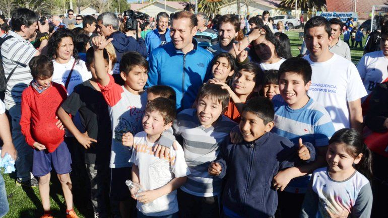 El gobernador Omar Gutiérrez