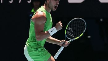 alcaraz dejo afuera a zverev en un partido caliente y el aleman se enojo con el juez de silla alcaraz dejo afuera a zverev en un partido caliente y el aleman se enojo con el juez de silla