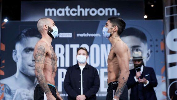 ¡Noquea o lo roban! El boxeador argentino del momento se la juega en Inglaterra