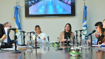 avanzan en la legislacion para limitar el uso del celular en las escuelas de neuquen