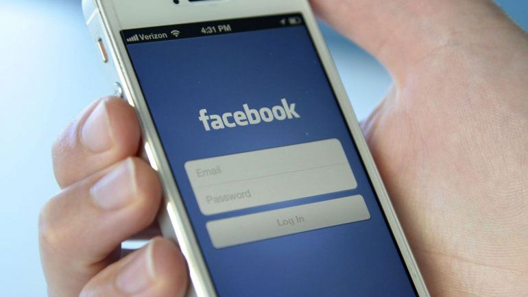 Facebook guardó contraseñas en su base sin encriptar