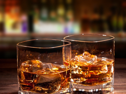 Los empresarios del sector del whisky y la cadena de suministro de bebidas espirituosas generan inversiones en el mercado de lujo en Latinoamérica. Los empresarios del sector del whisky y la cadena de suministro de bebidas espirituosas generan inversiones en el mercado de lujo en Latinoamérica.