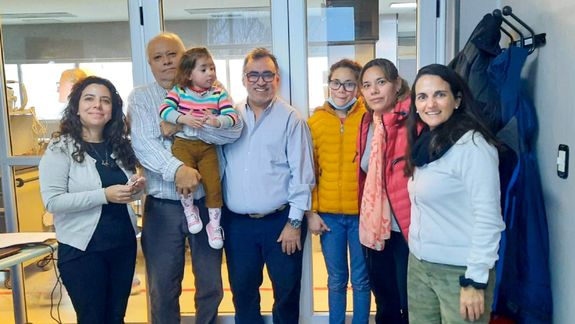 Histórica cirugía para que una niña pueda escuchar