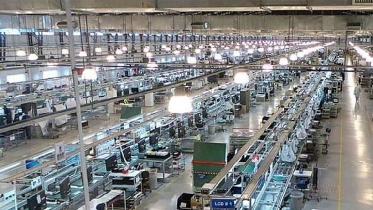 En algunos sectores industriales de Tierra del Fuego, el desplome interanual llegó al 80%. En algunos sectores industriales de Tierra del Fuego, el desplome interanual llegó al 80%.