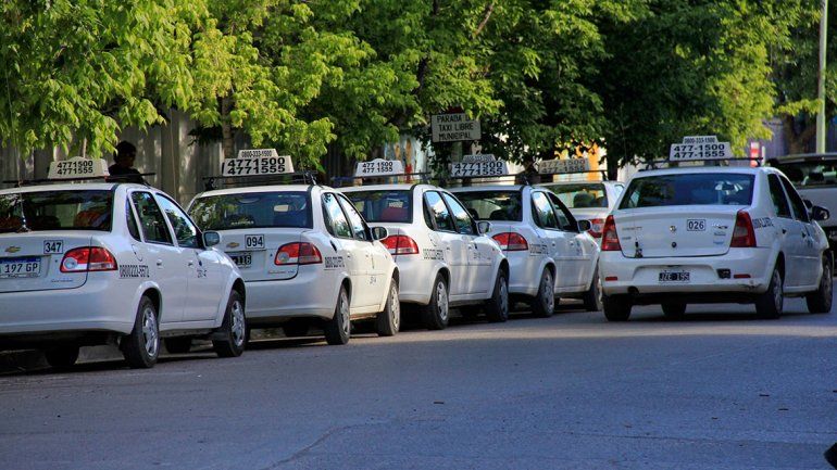 Se viene un aumento del 20% de la tarifa de taxis