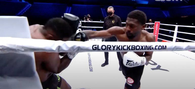 El impactante nocaut de una de las máximas figuras del kickboxing que es furor