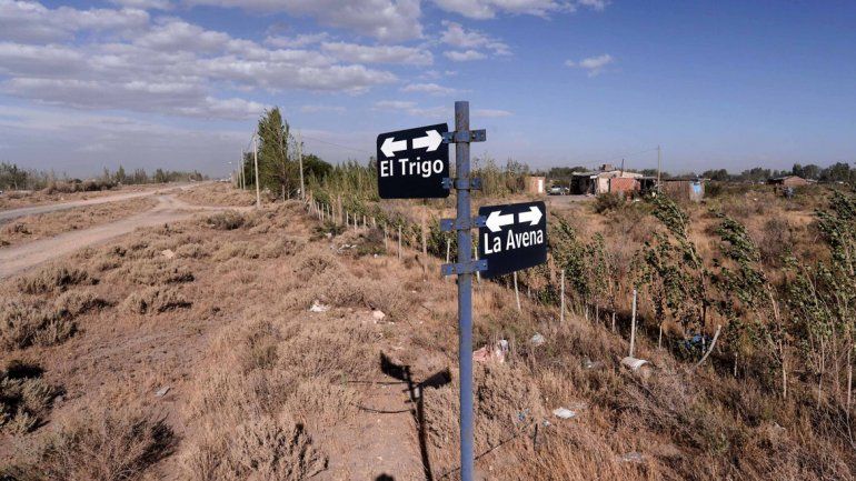 Está dentro del ejido municipal