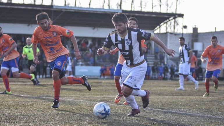 Weiner puso el segundo ante el Naranja y sueña con seguir en la misma senda el próximo domingo en Madryn.