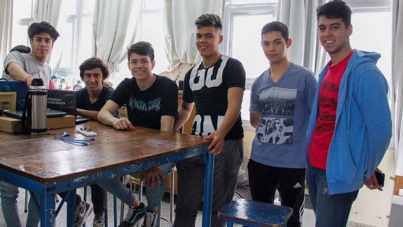 Quieren convertir el excremento de  perros en energía