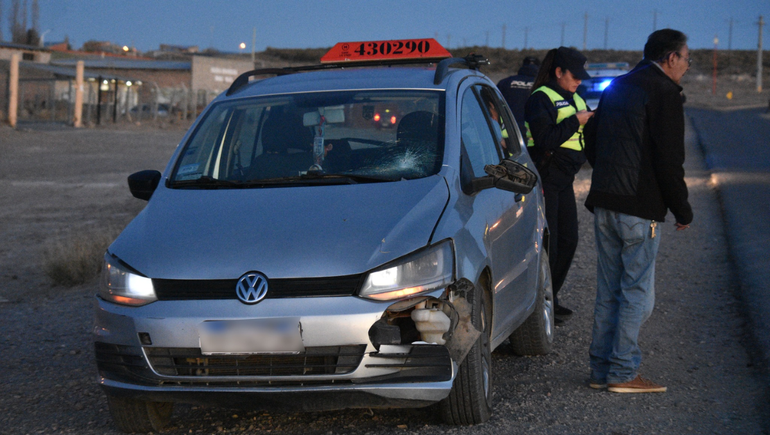Grave accidente en Zapala: un hombre fue atropellado por un taxi cuando cruzaba la ruta