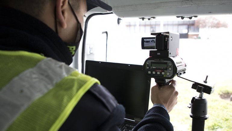 A levantar el pie del acelerador: hay multas con radar