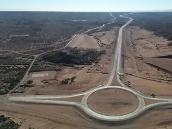 La obra buscará descomprimir el tránsito en la zona petrolera. La obra buscará descomprimir el tránsito en la zona petrolera.