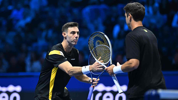 Horacio Zeballos y Marcel Granollers debutaron con un triunfo en el ATP Finals
