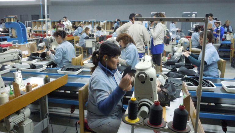 El Gabinete económico extiende la prohibición de despidos por 30 días