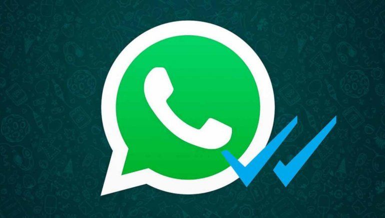 El truco escondido de WhatsApp para leer mensajes sin que se pongan las tildes azules