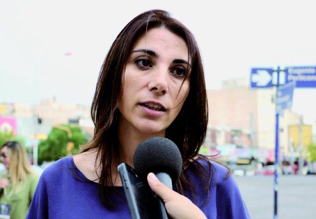 Gabriela Cagol, subsecretaria de Comercio.