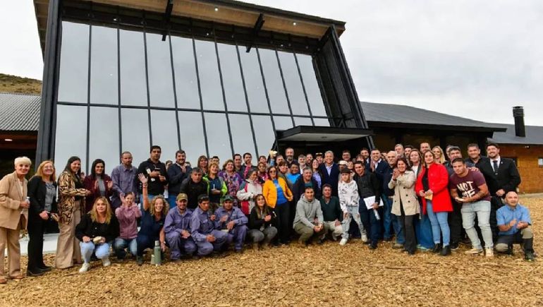 La hostería de Manzano Amargo quedó inaugurada el viernes. Se suma al circuito turístico del Norte neuquino. La hostería de Manzano Amargo quedó inaugurada el viernes. Se suma al circuito turístico del Norte neuquino.
