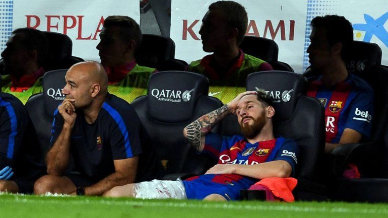Messi sale con una molestia en el empate del Barça con el Atlético