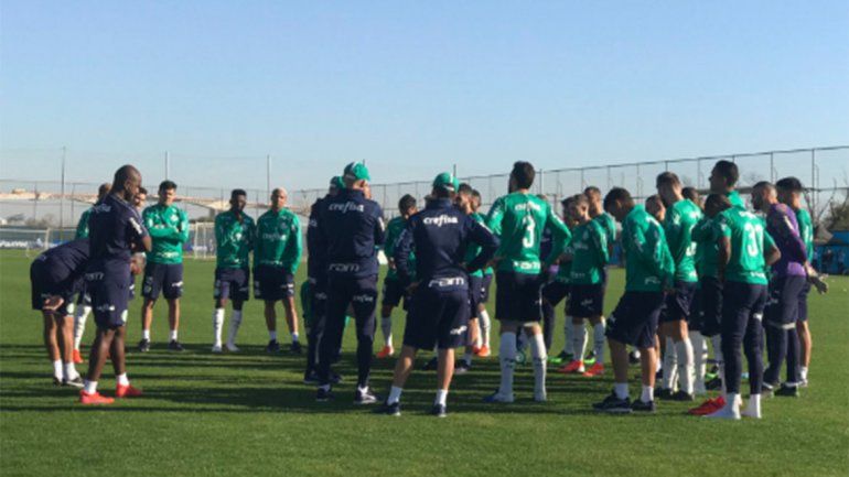 Llantos y vómitos del susto en el vuelo del Palmeiras a la Argentina