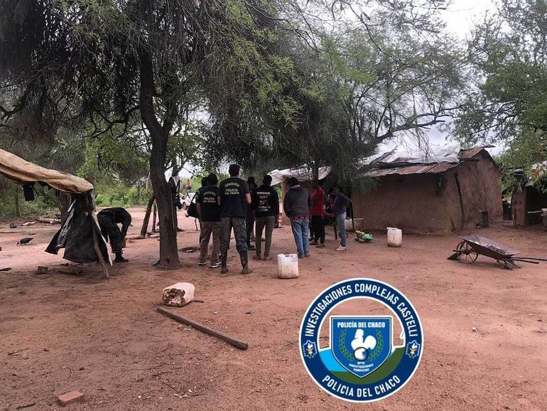 Allanamiento llevados a cabo por la Policía de Chaco en el Impenetrable. Allanamiento llevados a cabo por la Policía de Chaco en el Impenetrable.