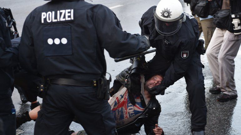 Más de 20.000 policías se despliegan en Alemania para evitar líos.