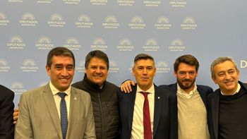 Rodrigo Buteler se plantó ante Nación junto a otros intendnente. Presentaron un proyecto ante los legisladores nacionales. Rodrigo Buteler se plantó ante Nación junto a otros intendnente. Presentaron un proyecto ante los legisladores nacionales.