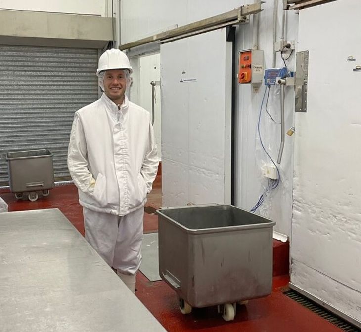 Carlos Cantoni (nieto) , una nueva generación al frente de la empresa familiar. Carlos Cantoni (nieto) , una nueva generación al frente de la empresa familiar.