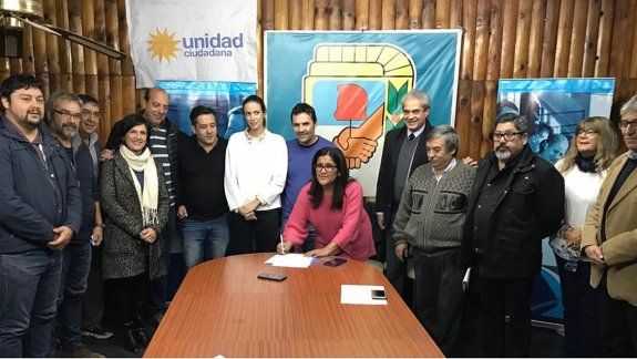 el pj ya tiene un frente de apoyo a alberto fernandez