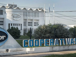 Una empresa que fue líder en la Argentina, hoy está a punto de quebrar. Una empresa que fue líder en la Argentina, hoy está a punto de quebrar.