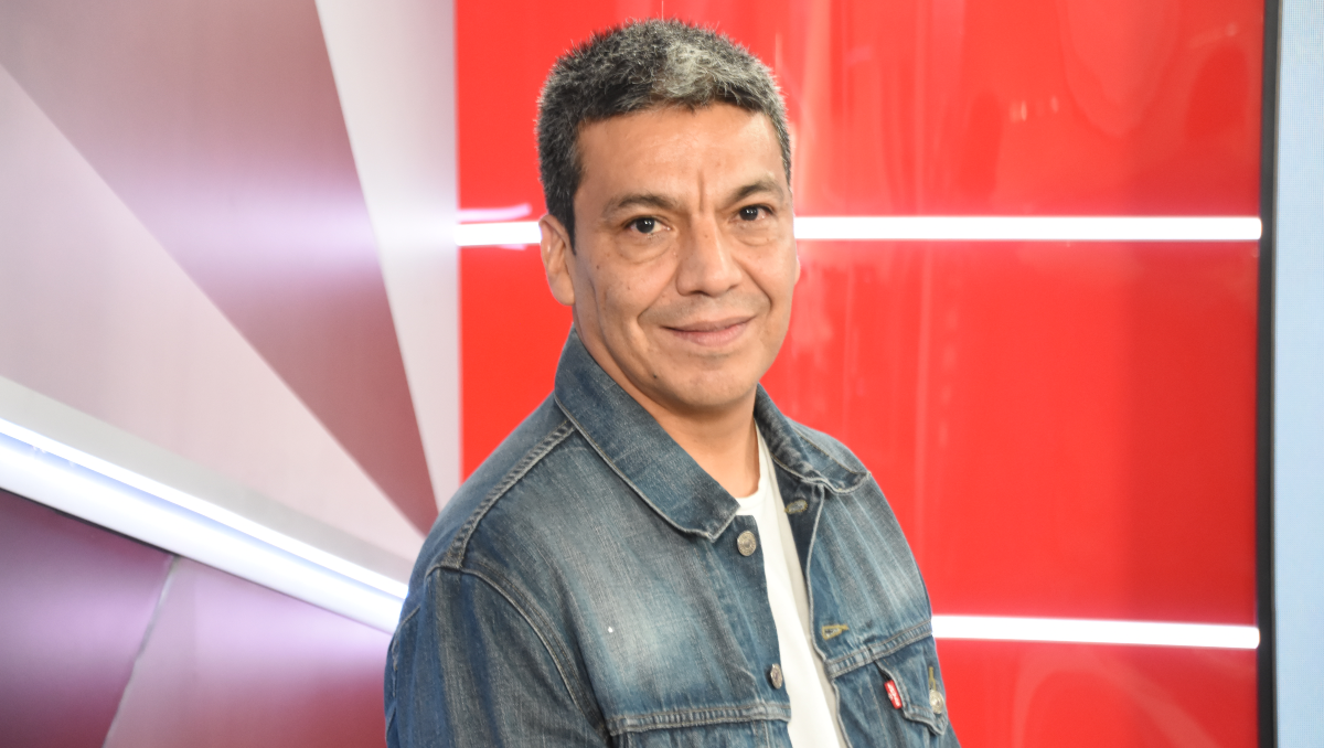 Jesús Escobar aprovechó el aniversario de la Guerra de Malvinas para pegarle a Milei