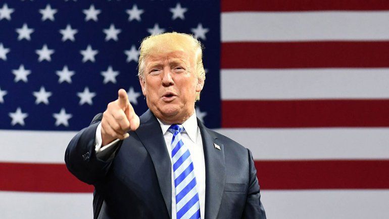 Trump ya se anima a imaginar un tercer mandato