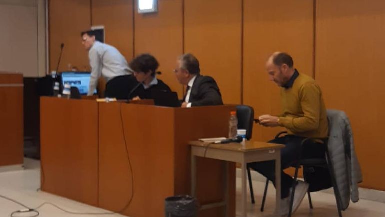 Gatti negó los cargos de tenencia de imágenes de abuso infantil y aún no lo acusaron