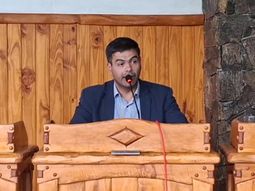 los concejales de junin de los andes aprobaron el proyecto del intendente para aumentarse el sueldo en un 80% los concejales de junin de los andes aprobaron el proyecto del intendente para aumentarse el sueldo en un 80%