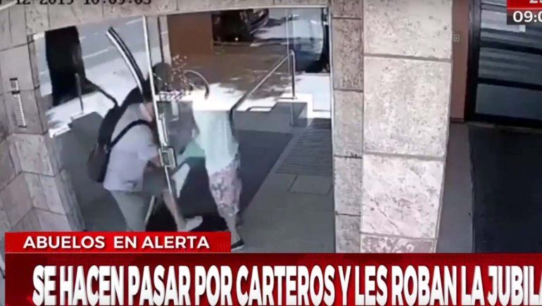Abuela sufrió brutal robo al regresar del banco