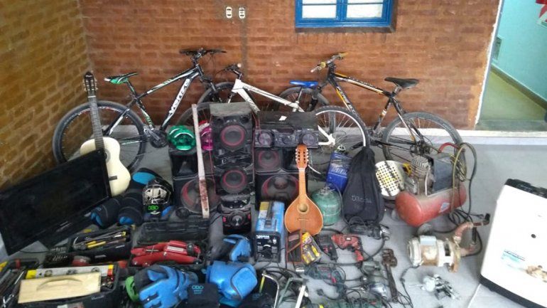 Recuperaron todo el equipo deportivo de Fernández Oro