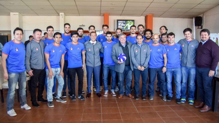 El plantel fue presentado de manera oficial el martes en el Tenis Club de Neuquén.&nbsp;