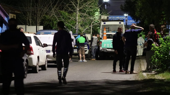 Investigan un terrible asesinato en un taller mecánico