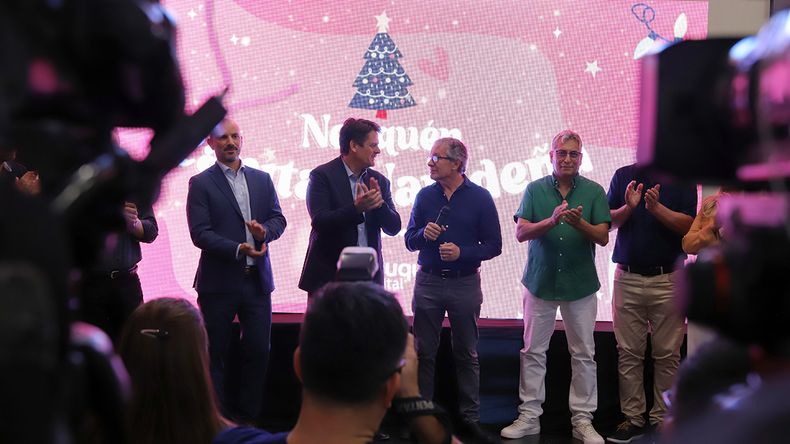 El intendente Mariano Gaido durante la presentación de Neuquén, capital navideña